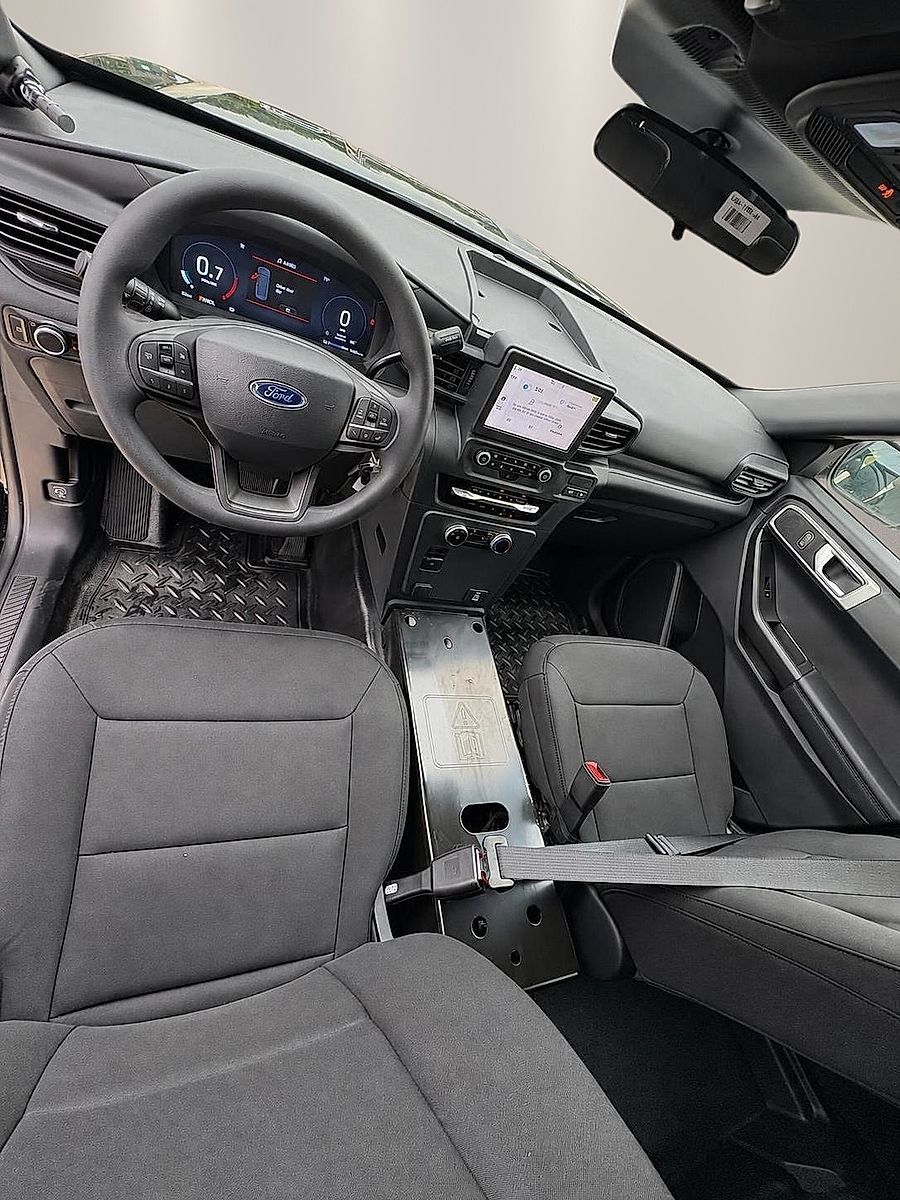 New 2025 Ford Explorer 4WD Police Interceptor w/ Ready For The Road Package image 8
