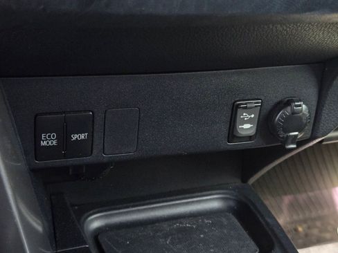 Used 2017 Toyota RAV4 LE w/ All Weather Liner Package FWD image 11