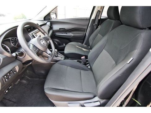 Certified 2025 Nissan Kicks Play S FWD image 6