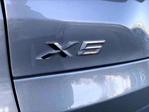 Certified 2024 BMW X5 xDrive40i w/ Premium Package image 10