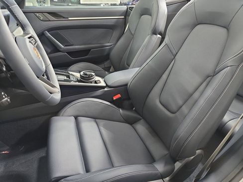 New 2026 Porsche 911 Carrera 4S image 5