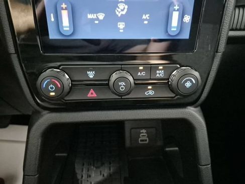 Used 2025 Ford Ranger XLT RWD image 14