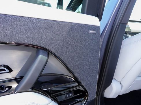 Used 2023 Land Rover Range Rover Sport SE image 30