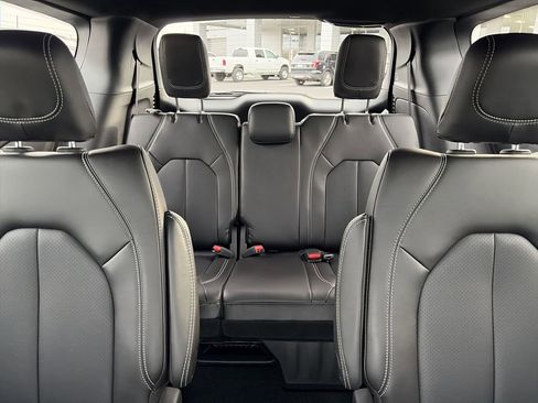New 2026 Chrysler Pacifica Select w/ S Appearance Package FWD image 22