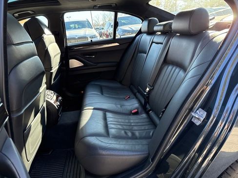 Used 2016 BMW M5 image 25