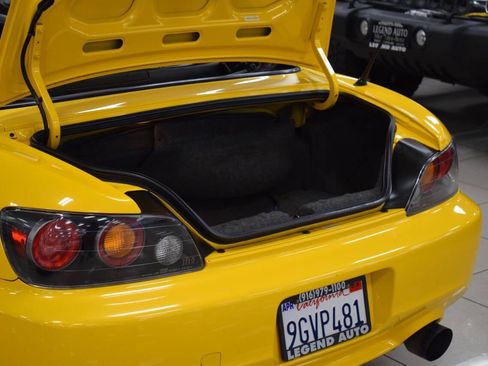Used 2004 Honda S2000 image 28