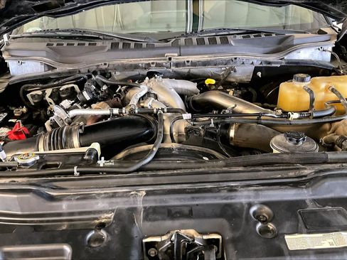 Used 2022 Ford F250 Lariat w/ FX4 Off-Road Package AWD/4WD image 27