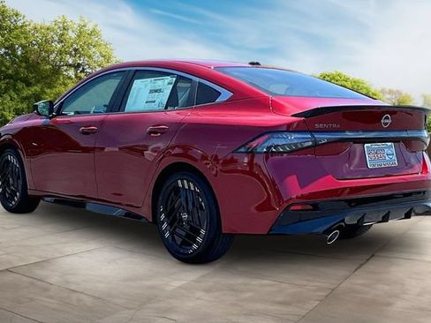 New 2026 Nissan Sentra SR w/ Floor Mat Package FWD image 3
