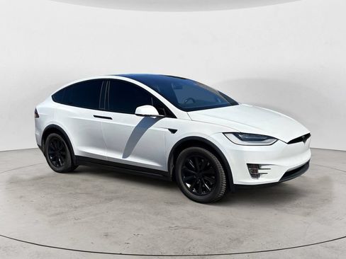 Used 2020 Tesla Model X Long Range AWD/4WD image 3