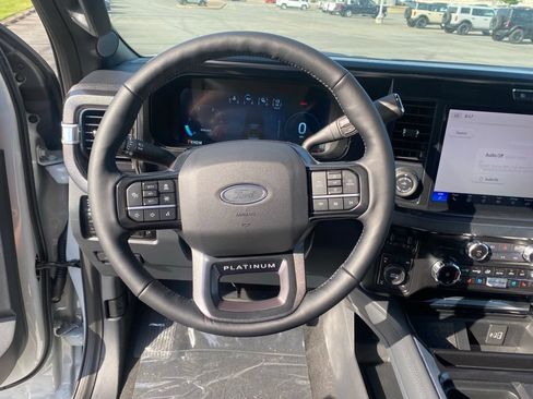 New 2026 Ford F250 Platinum AWD/4WD image 18