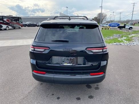 Used 2023 Jeep Grand Cherokee L Laredo AWD/4WD image 6