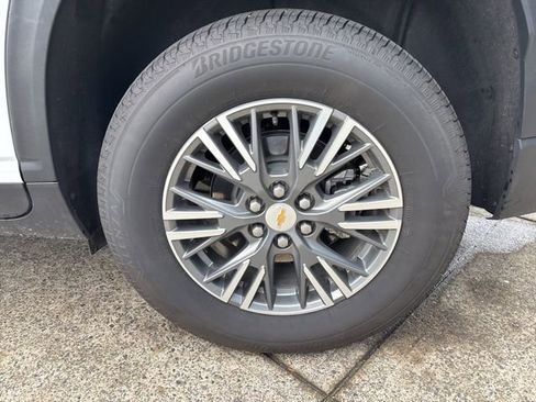 New 2026 Chevrolet Traverse LT w/ Driver Confidence Package image 12