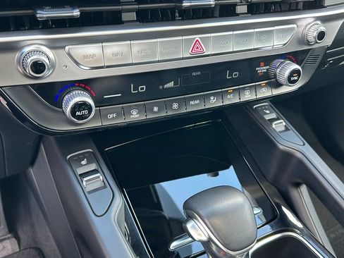 Used 2025 Kia Telluride S FWD image 29