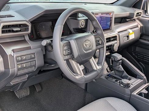 New 2026 Toyota 4Runner SR5 AWD/4WD image 3
