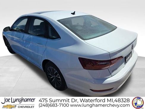 Used 2021 Volkswagen Jetta FWD image 4