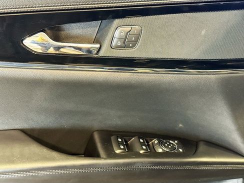 Used 2023 Lincoln Nautilus AWD w/ Premium Package image 16
