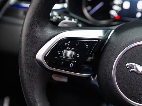 Used 2023 Jaguar F-PACE S AWD/4WD image 21