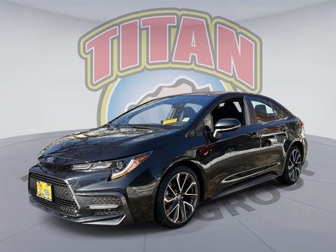 Certified 2022 Toyota Corolla SE image 1