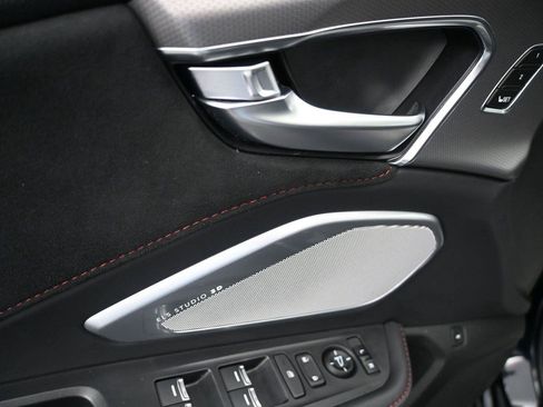Certified 2025 Acura RDX w/ Advance Package AWD/4WD image 10
