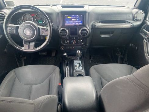 Used 2016 Jeep Wrangler Unlimited Sport w/ Connectivity Group image 21