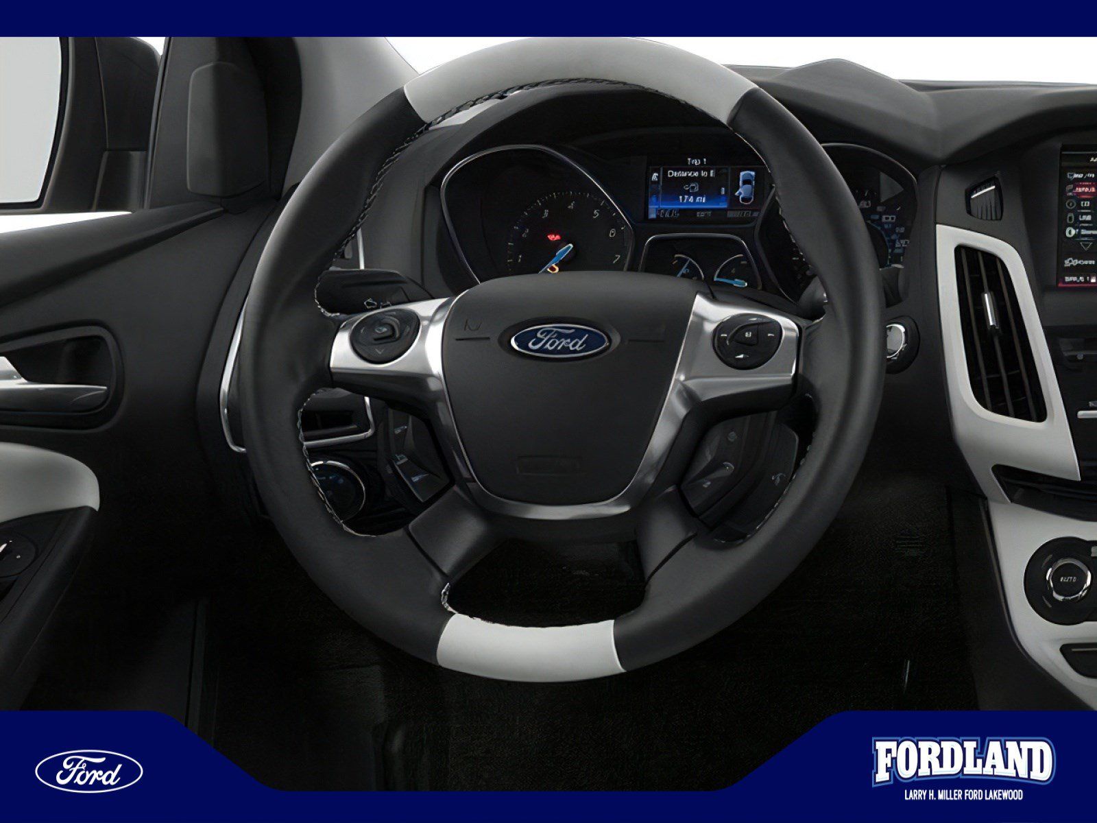 Used 2014 Ford Focus SE FWD image 4