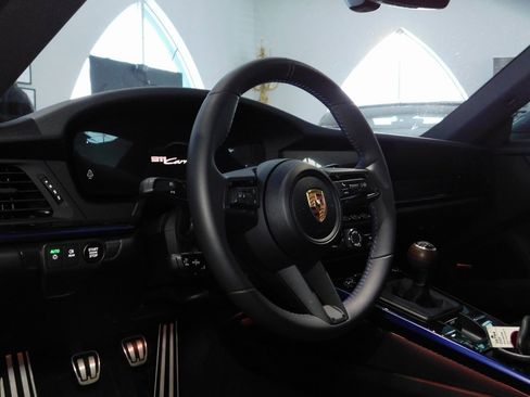 Used 2025 Porsche 911 Carrera T image 13