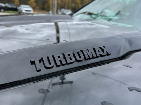 Used 2025 Chevrolet Silverado 1500 Custom Trail Boss w/ Turbomax Blackout Package image 32