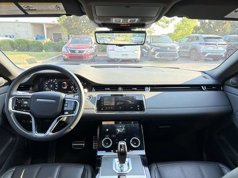Used 2022 Land Rover Range Rover Evoque R-Dynamic S AWD/4WD image 18
