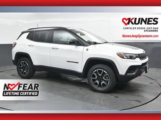 Used 2025 Jeep Compass Trailhawk AWD/4WD video 1