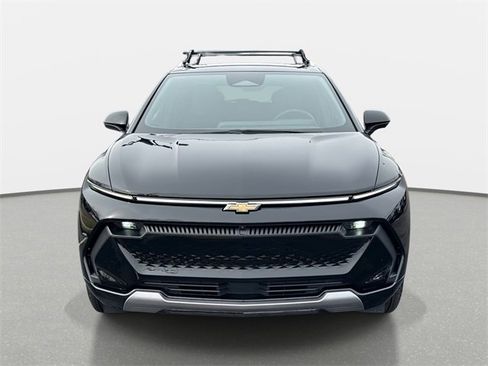 Used 2024 Chevrolet Equinox EV LT image 8