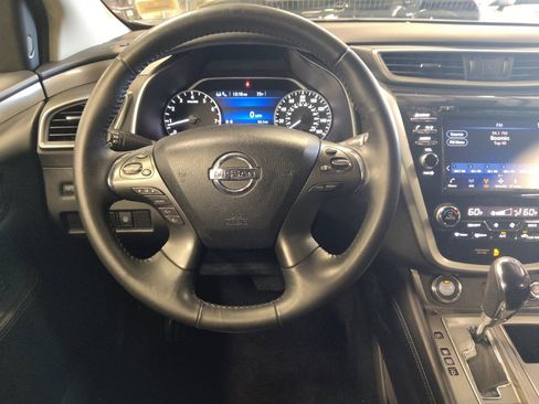 Used 2020 Nissan Murano SV image 22