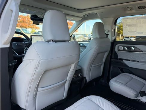 New 2026 Ford Explorer Platinum w/ LUX Leather Package image 25