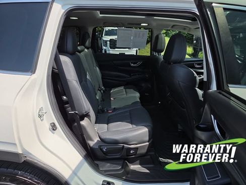 Used 2023 Subaru Ascent Limited w/ Technology Package AWD/4WD image 17