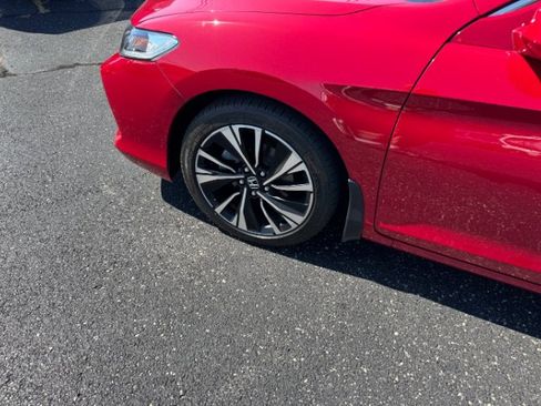 Used 2017 Honda Accord EX-L image 12