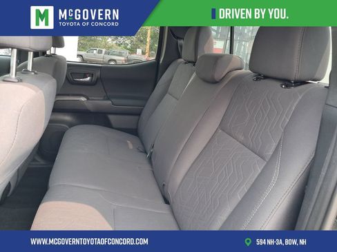 Used 2019 Toyota Tacoma TRD Off-Road w/ Technology Package AWD/4WD image 16