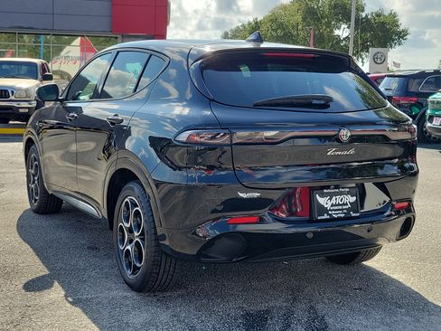 Used 2025 Alfa Romeo Tonale AWD/4WD image 4