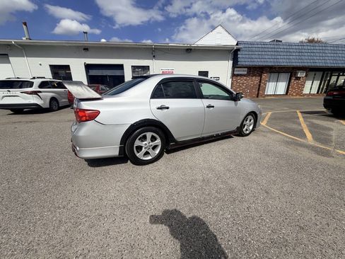 Used 2009 Toyota Corolla XRS image 11