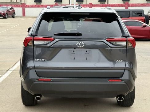 Used 2025 Toyota RAV4 XLE FWD image 5