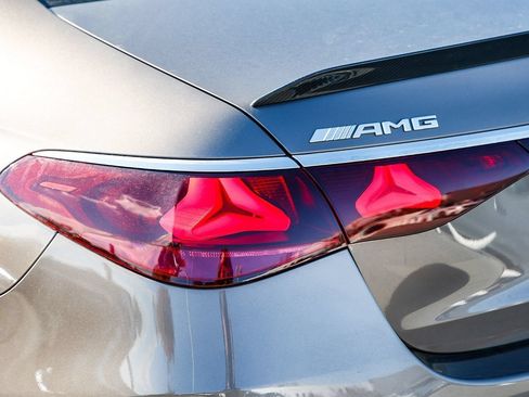 New 2026 Mercedes-Benz E 53 AMG e 4MATIC Sedan image 9