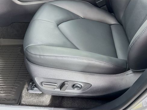 New 2026 Toyota Highlander Limited image 23
