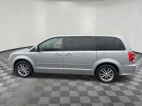 Used 2015 Dodge Grand Caravan SE FWD image 8