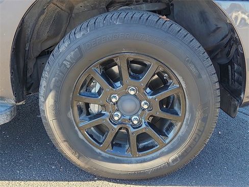 Used 2019 Toyota Sequoia SR5 image 7