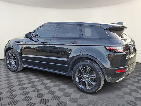 Used 2019 Land Rover Range Rover Evoque SE Premium image 6