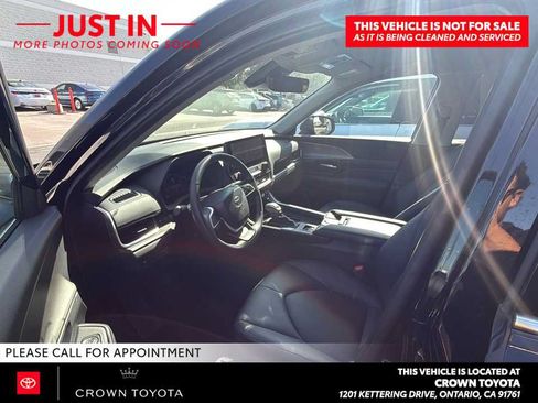 Used 2026 Toyota Grand Highlander FWD image 3