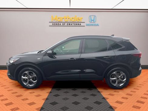Used 2025 Ford Escape ST-Line AWD/4WD image 2