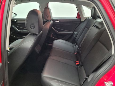 Used 2019 Volkswagen Jetta SE FWD image 18