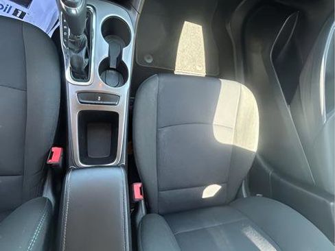 Used 2016 Chevrolet Cruze LT w/ LT Convenience Package FWD image 19
