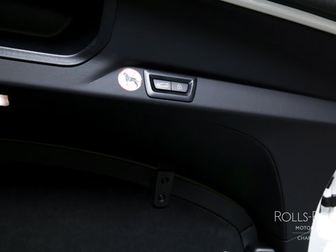 Used 2020 Rolls-Royce Cullinan AWD/4WD image 28