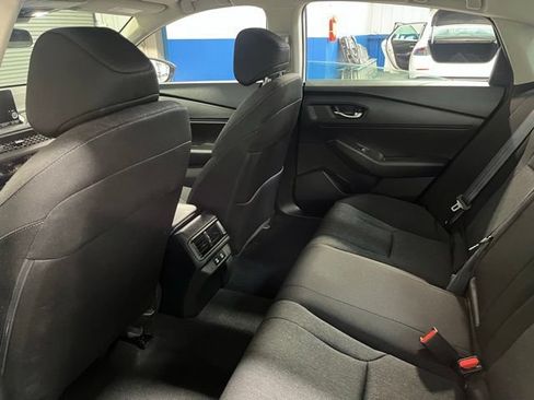 Used 2025 Honda Accord SE image 17