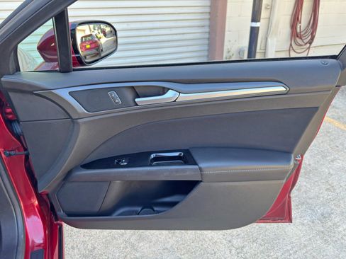 Used 2013 Ford Fusion SE FWD image 37